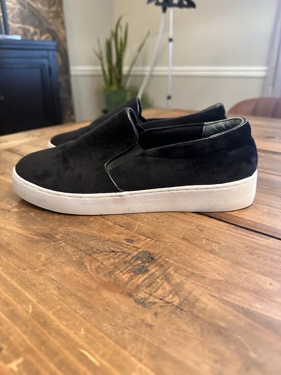 Vionic Shoes - Vionic Splendid Midi Holiday Black Velvet Slip On Sneakers Size 7 Loafers Shoes